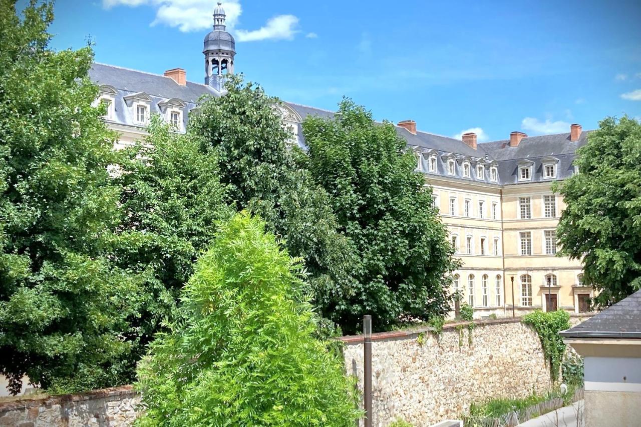 Elegant - Studio Proche Cathedrale Et Au Calme Appartement Le Mans Buitenkant foto